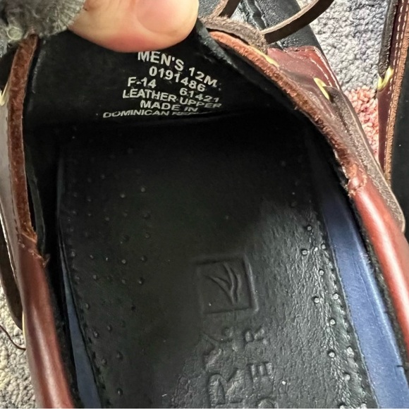 Sperry Men’s Authentic Original Leather Boat Shoes
Gently used
Size: 12 - Picture 4 of 6